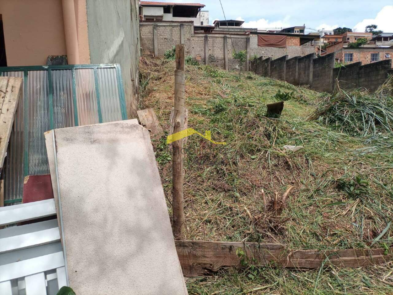 Lote à venda no Palmeiras: 