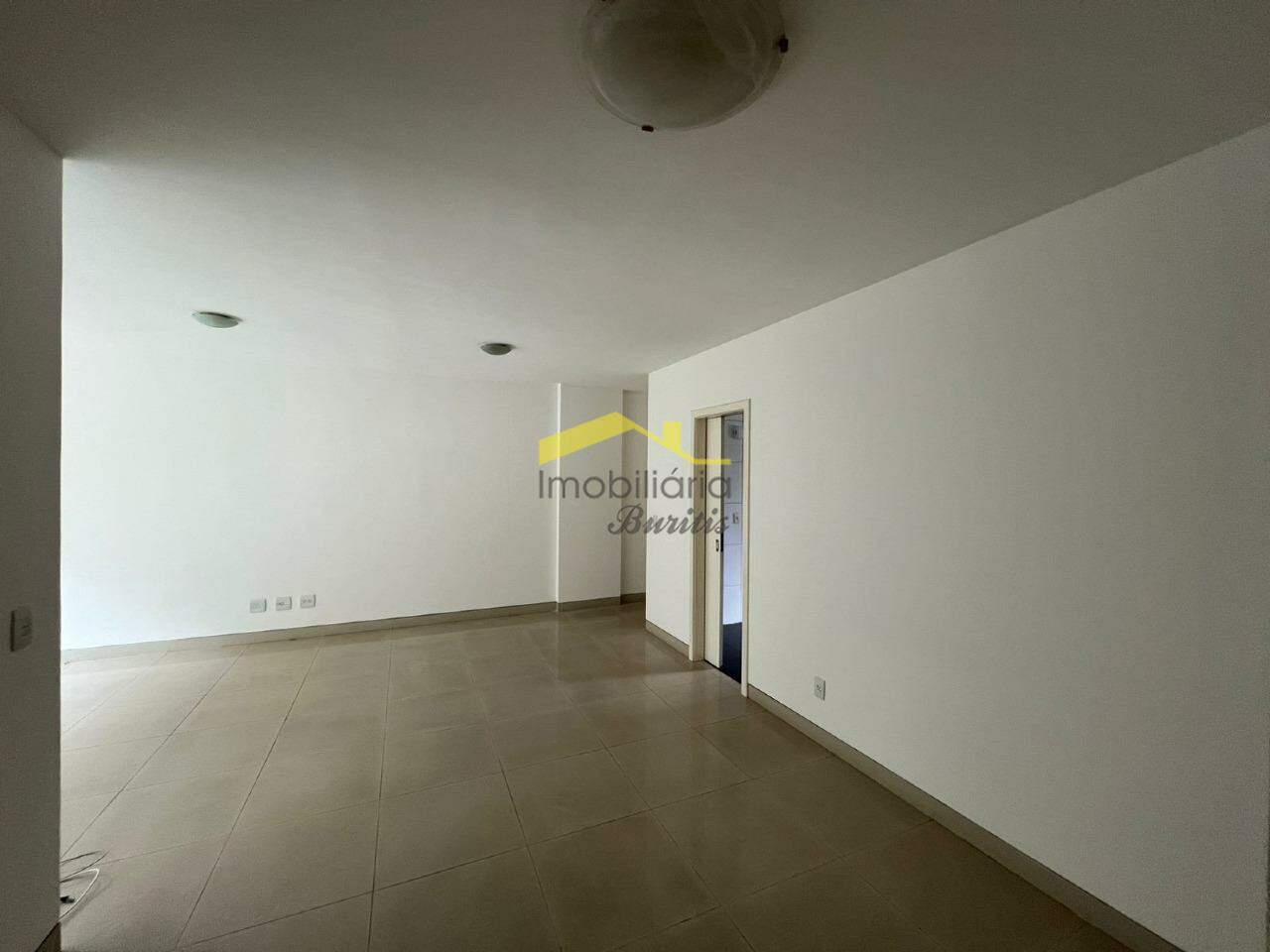 Apartamento à venda no Buritis: 