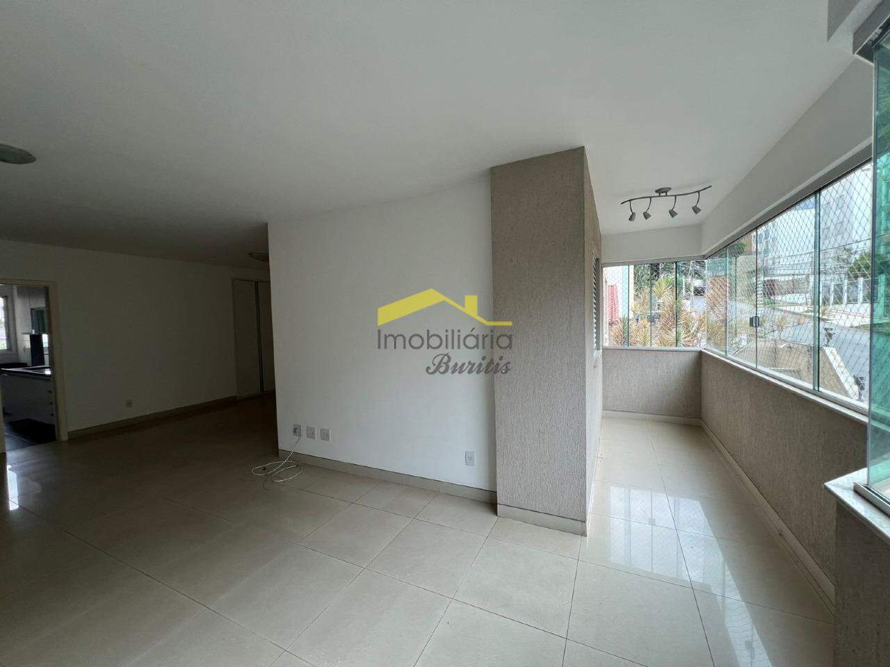 Apartamento à venda no Buritis: 