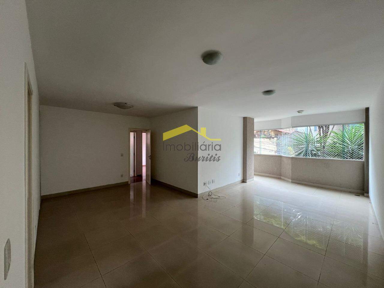 Apartamento à venda no Buritis: 