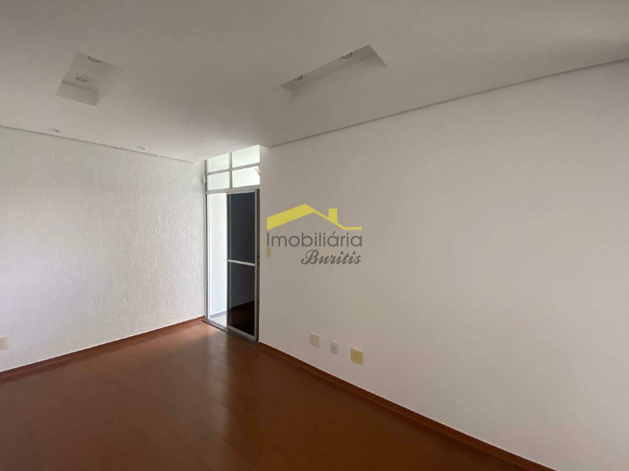 Apartamento à venda no Buritis: 