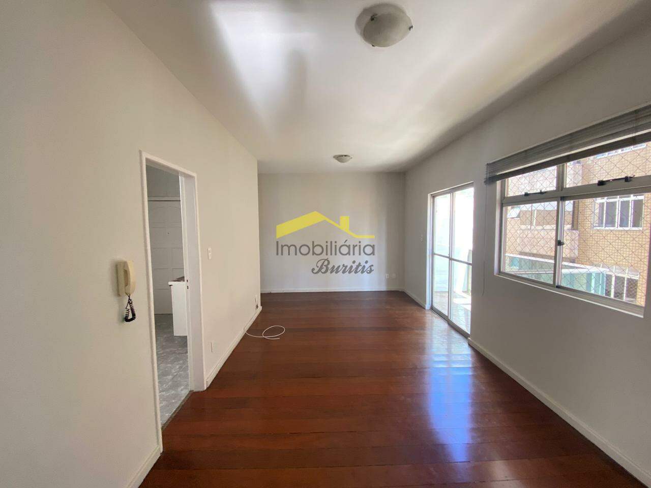 Apartamento à venda no Buritis: 