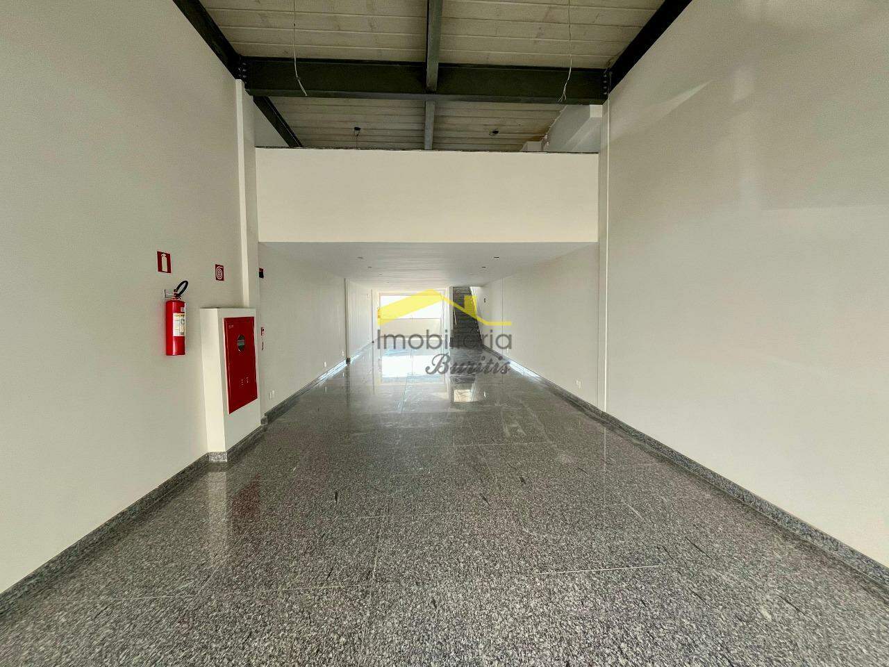 Loja à venda no Estoril: 