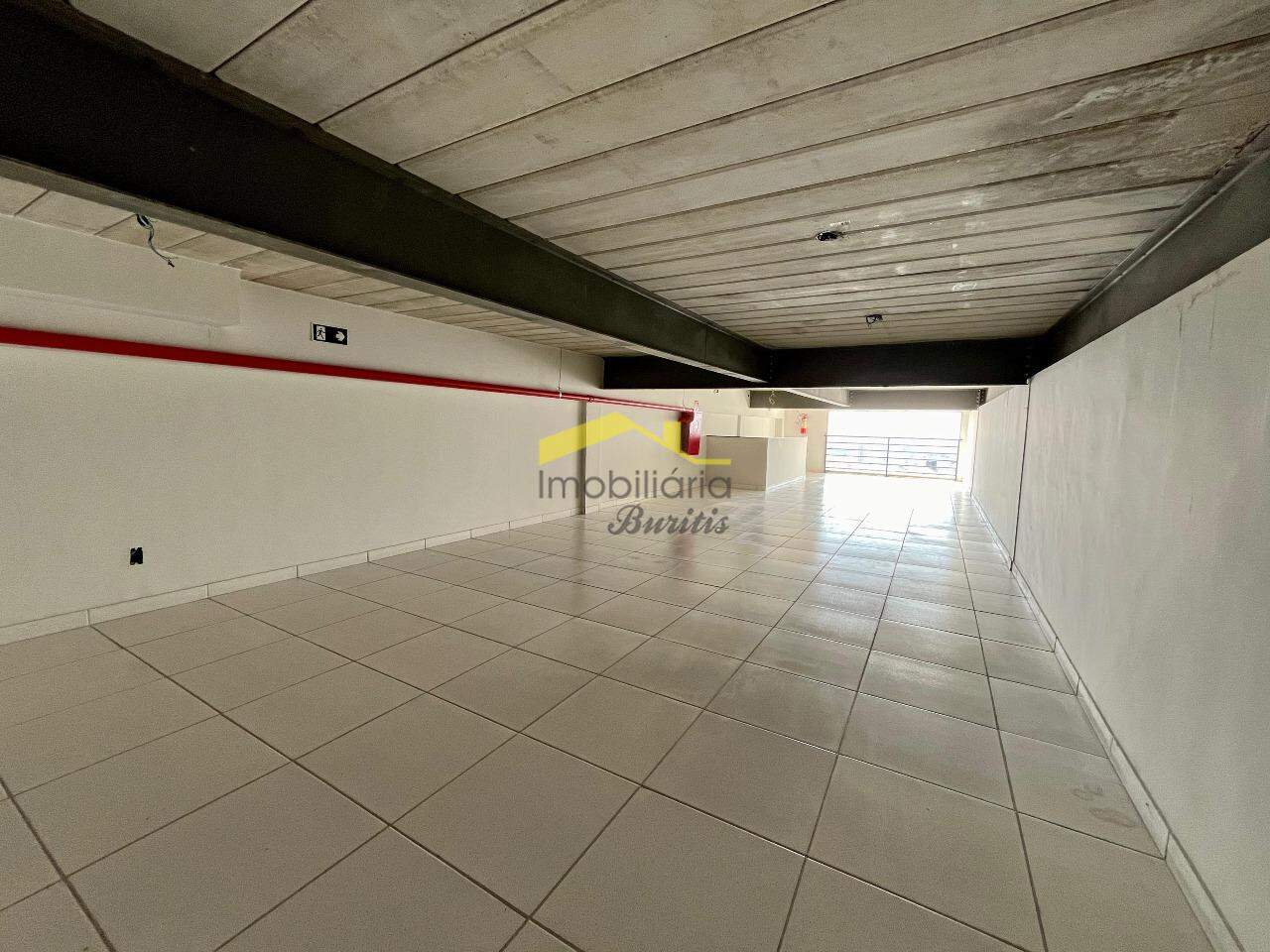 Loja à venda no Estoril: 