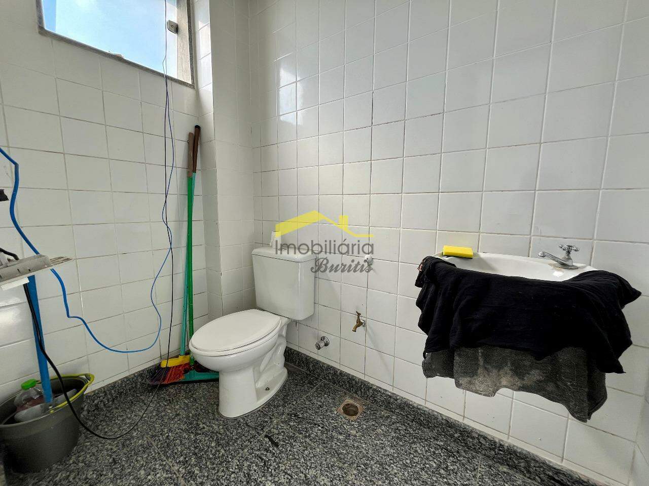 Loja à venda no Estoril: 