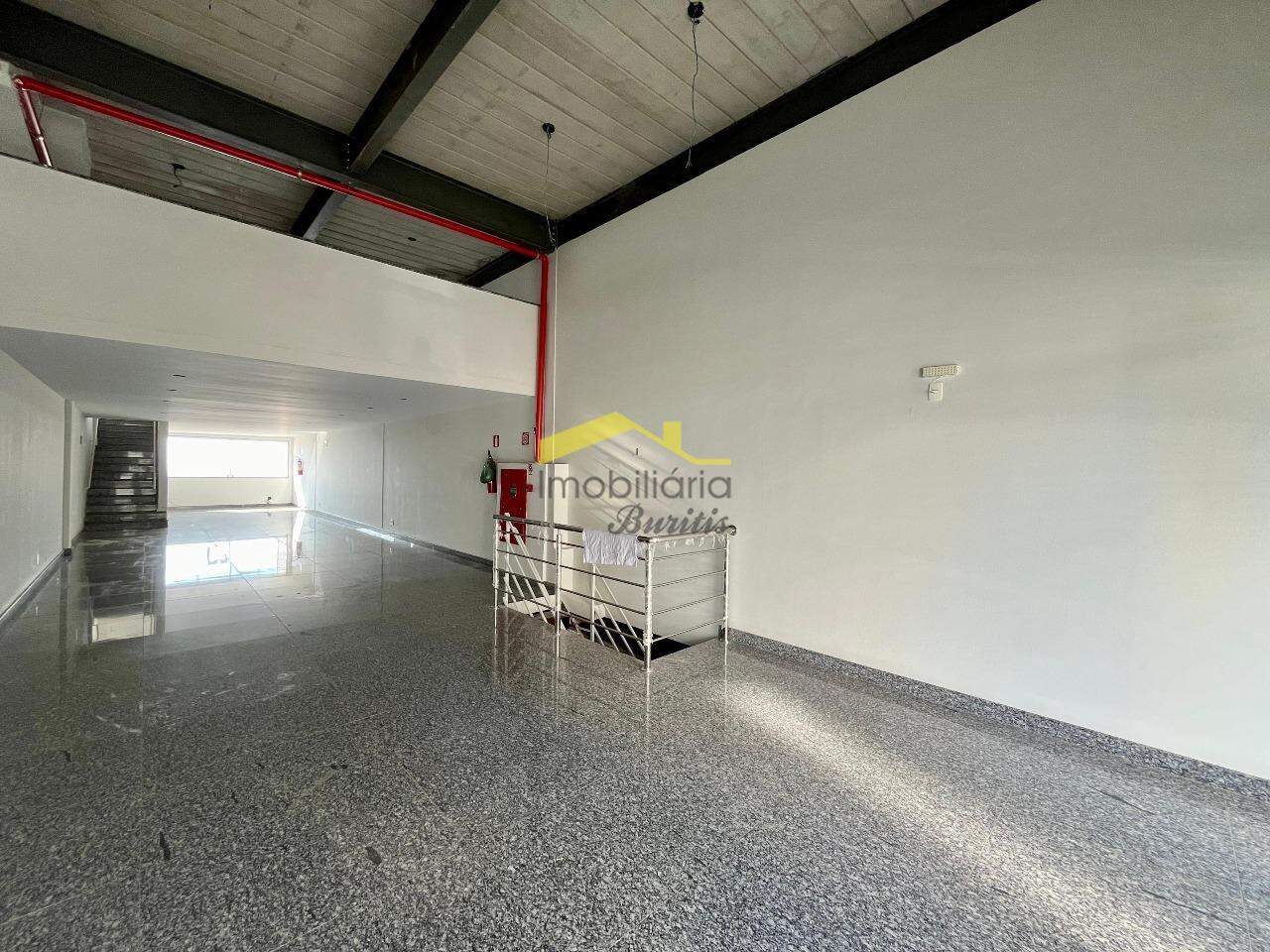 Loja à venda no Estoril: 