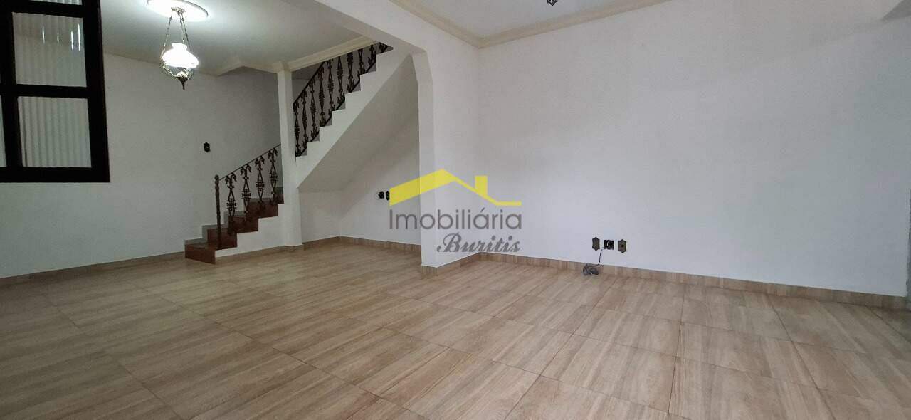 Casa à venda no Palmeiras: 