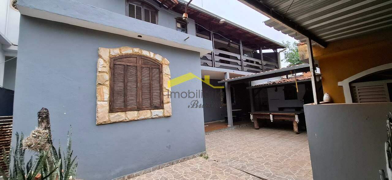 Casa à venda no Palmeiras: 