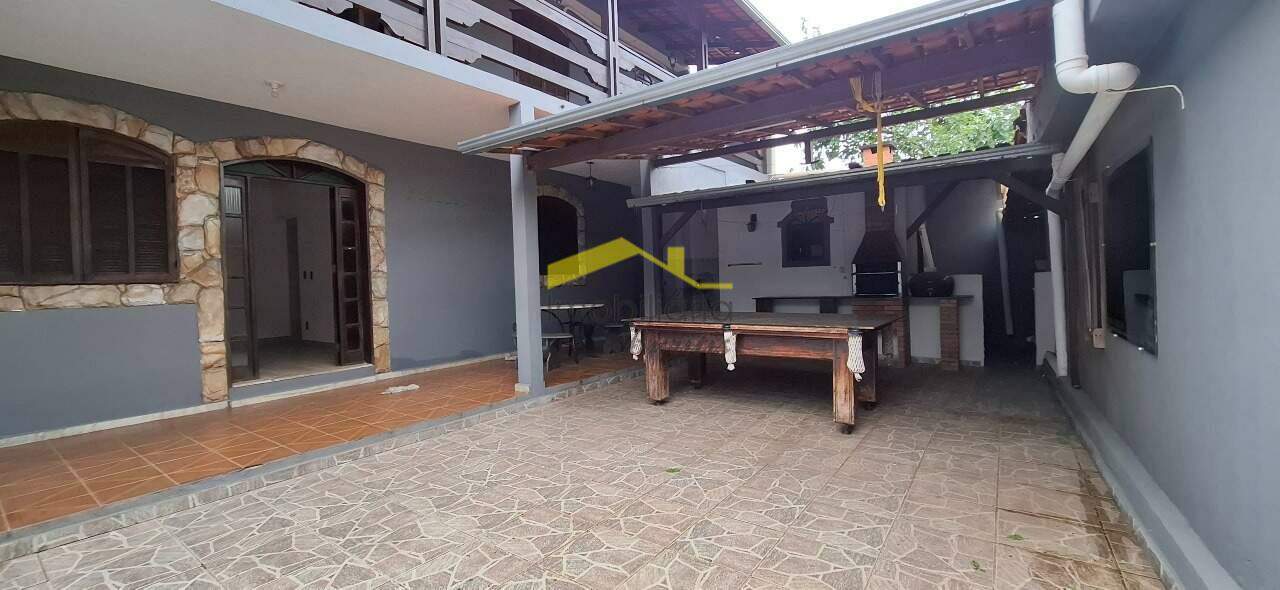 Casa à venda no Palmeiras: 