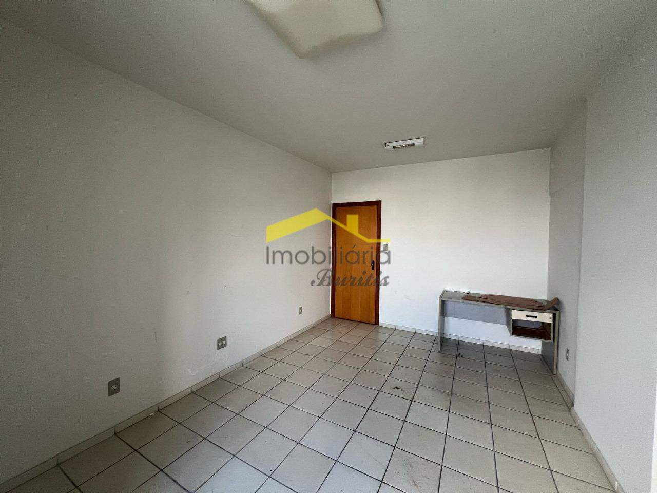 Sala para aluguel no Estoril: 