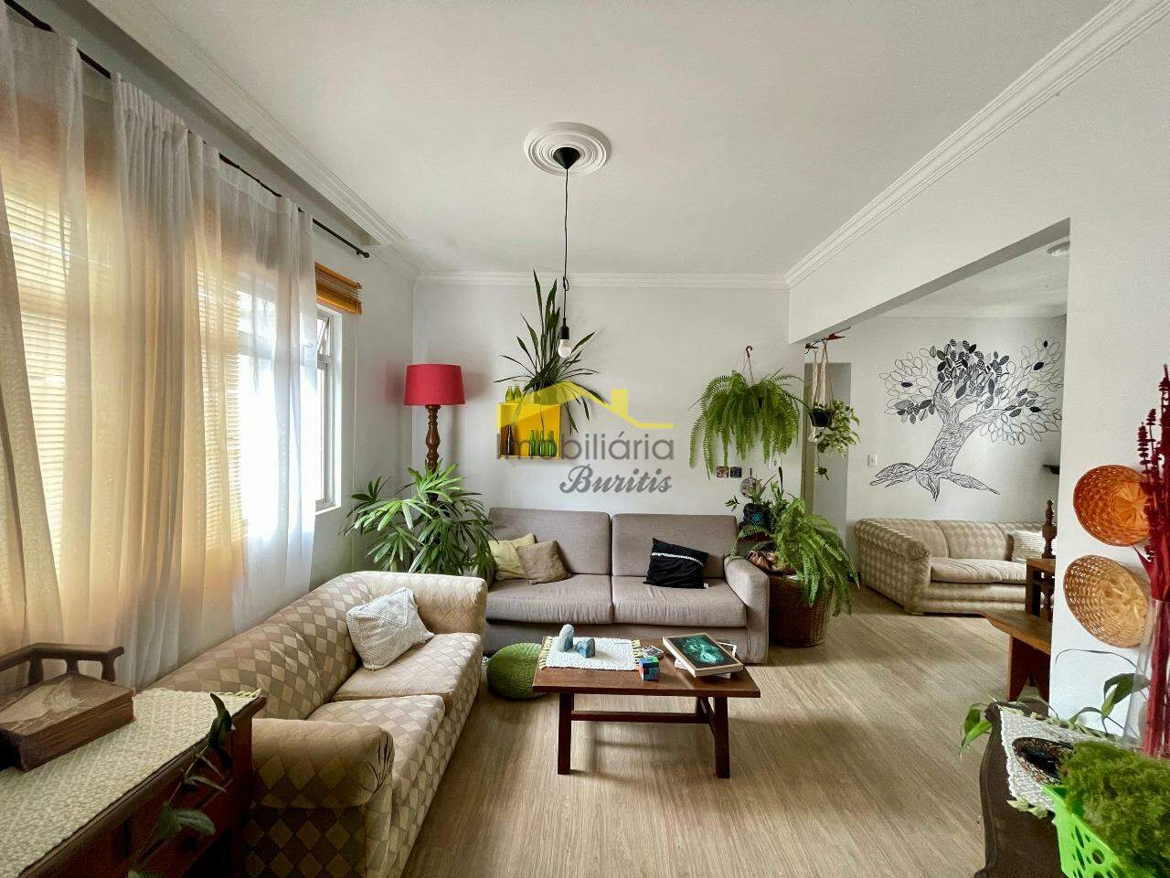 Cobertura à venda no Buritis: 