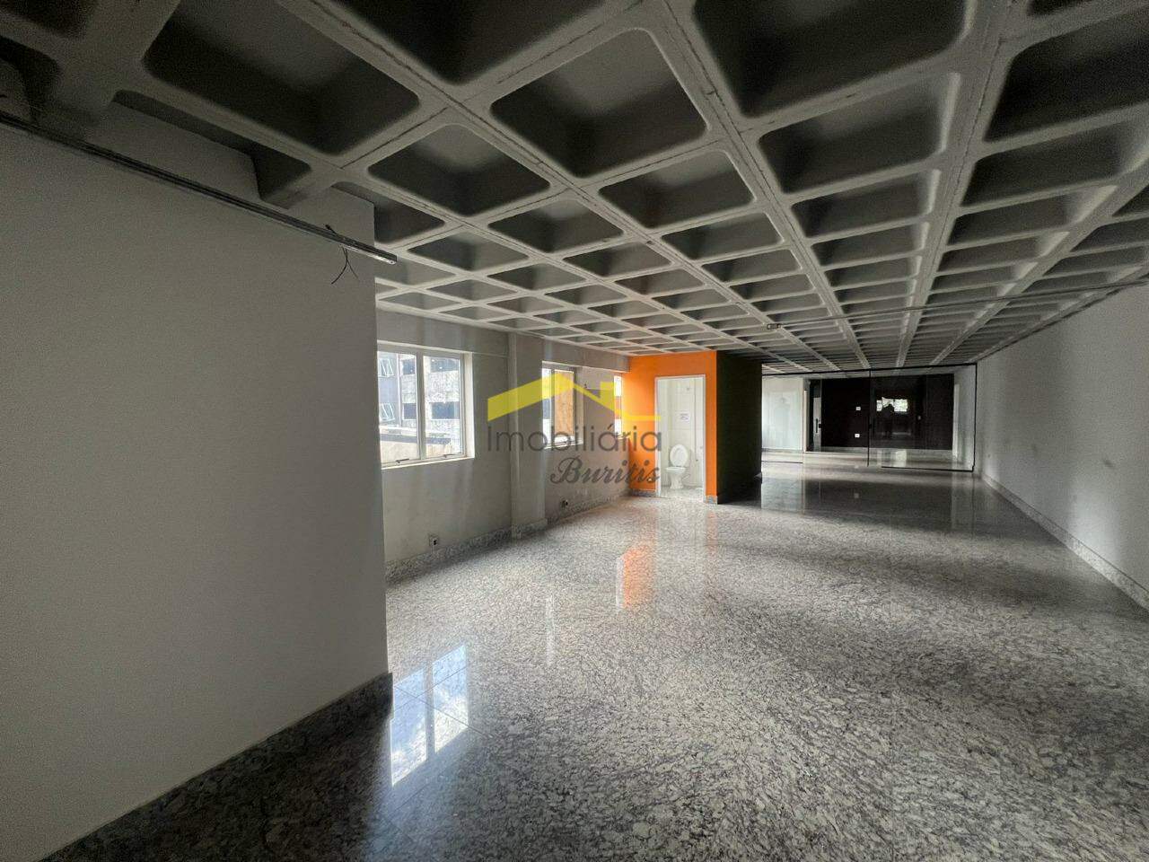 Andar para aluguel no Buritis: 