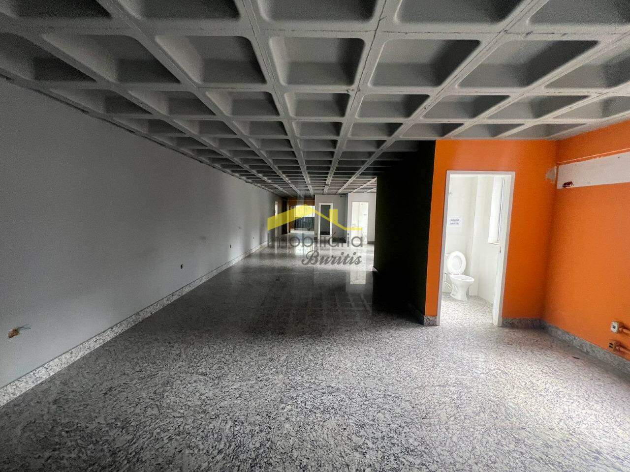 Andar para aluguel no Buritis: 