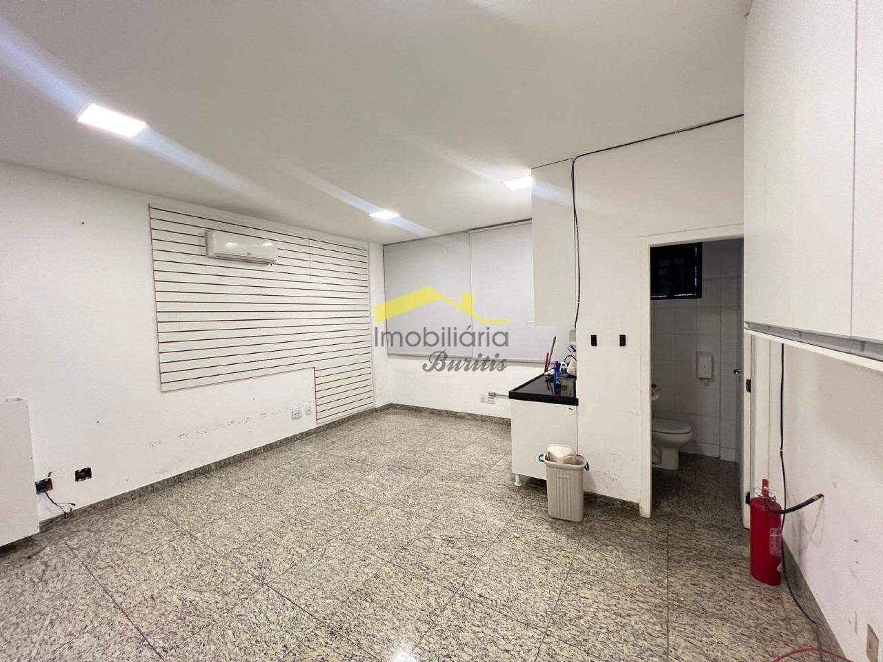 Sala para aluguel no Estoril: 