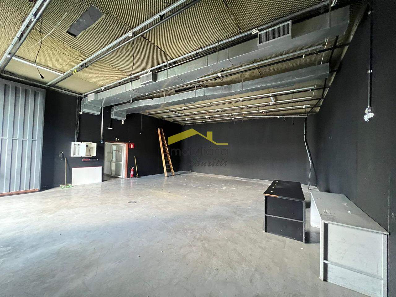 Sala para aluguel no Estoril: 