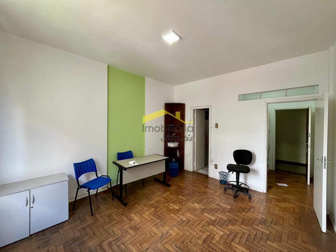 Sala para aluguel no Centro: 