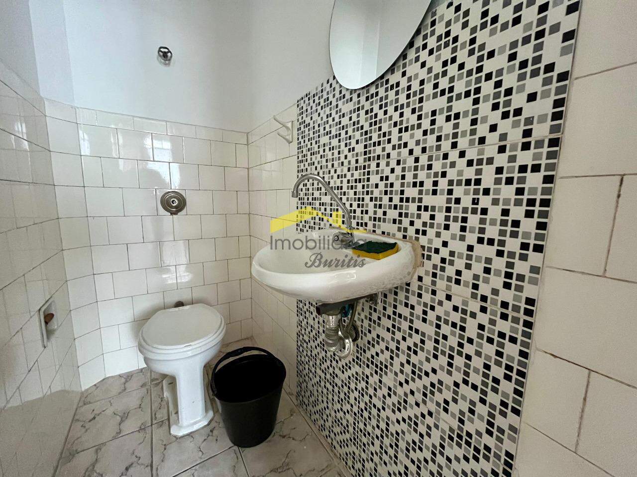 Sala para aluguel no Centro: 