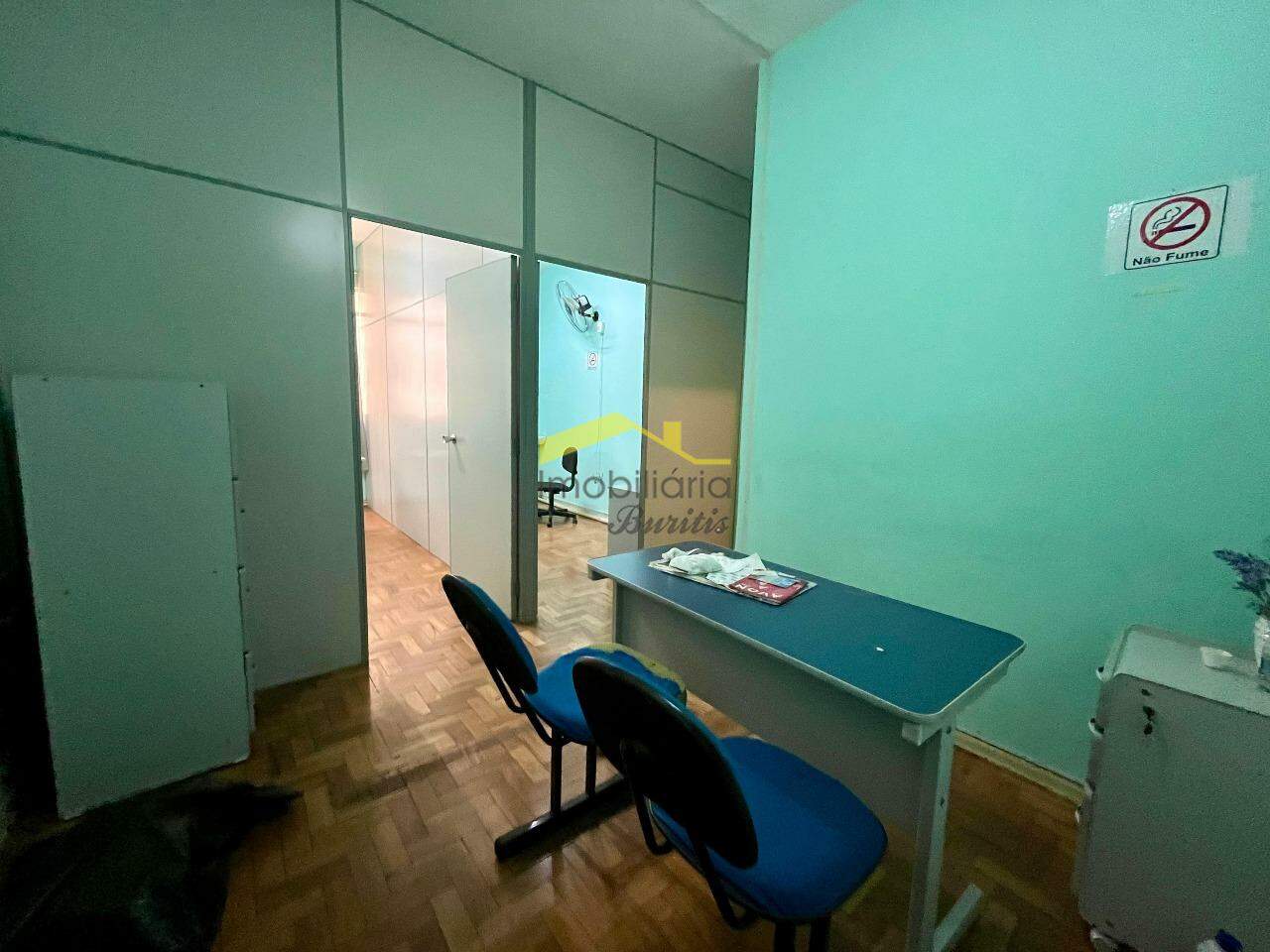 Sala para aluguel no Centro: 