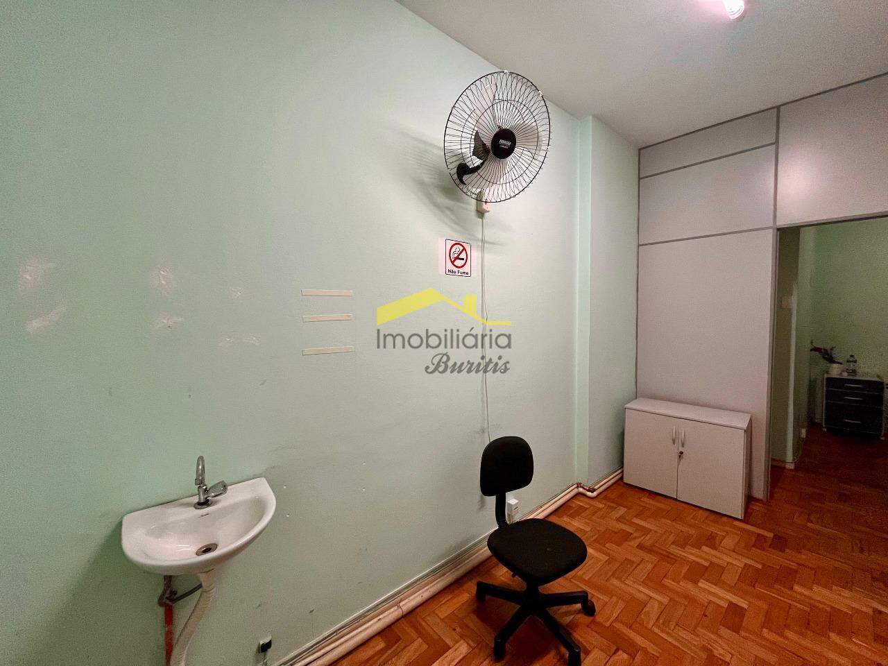 Sala para aluguel no Centro: 