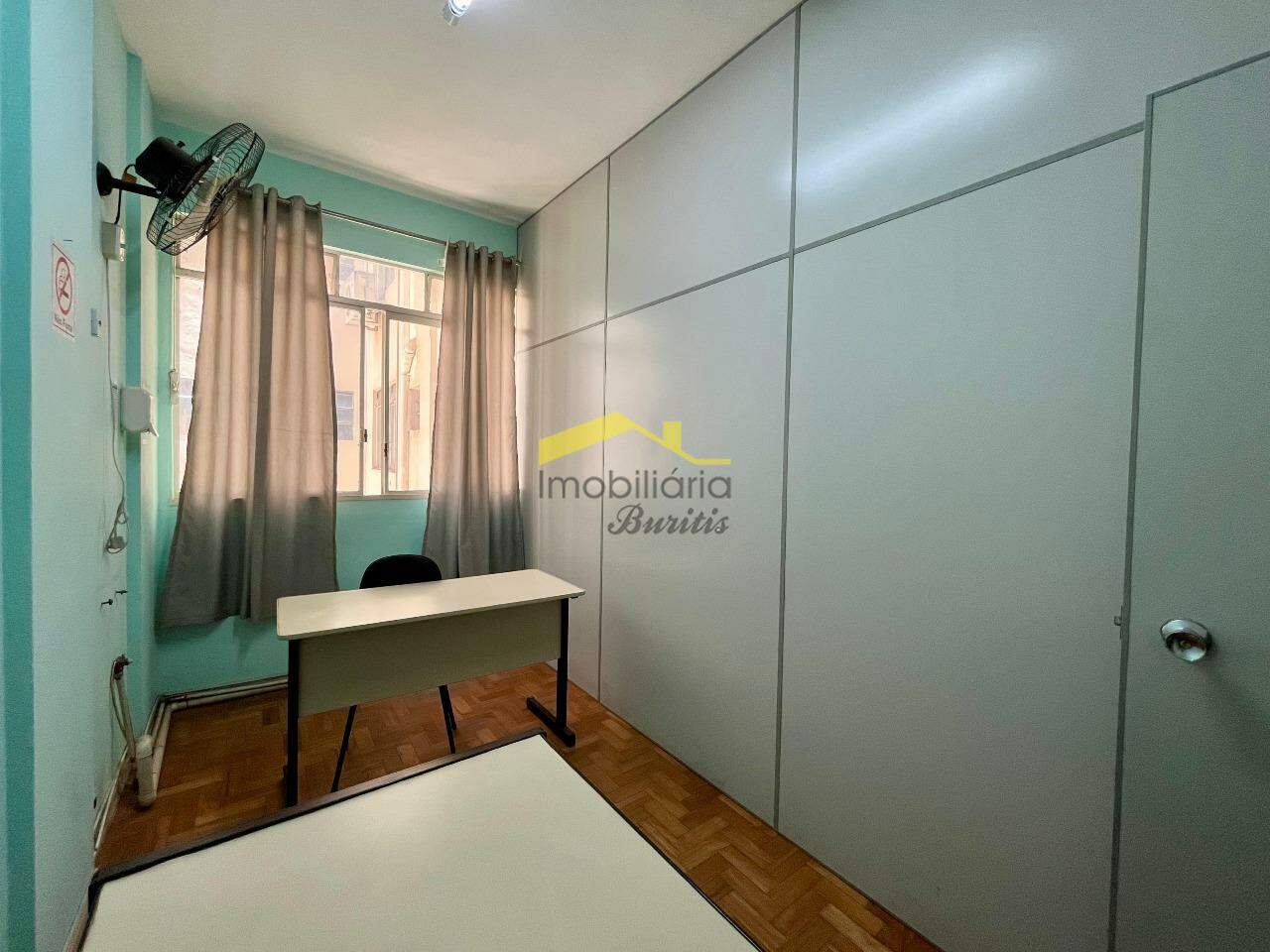Sala para aluguel no Centro: 