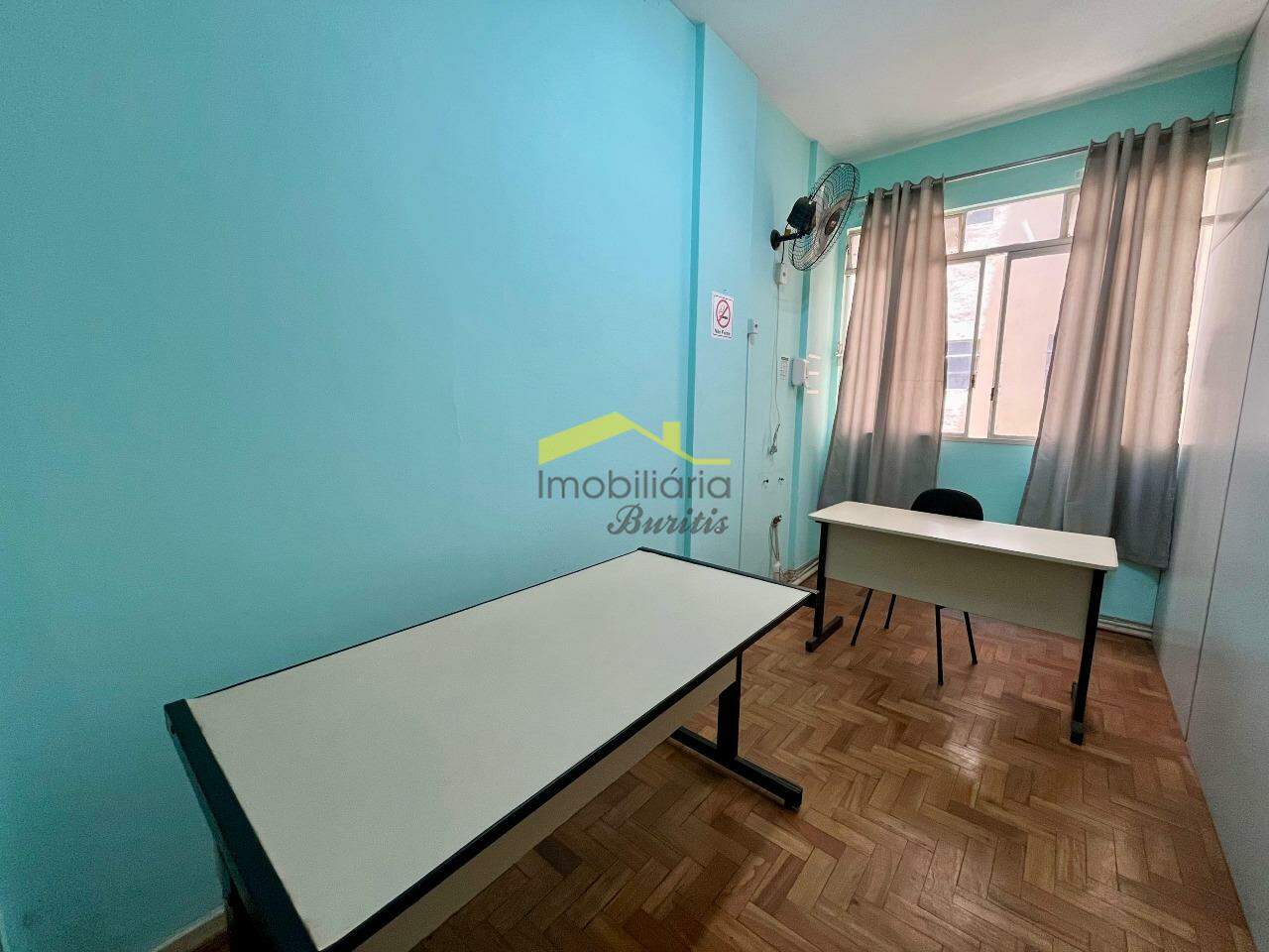 Sala para aluguel no Centro: 