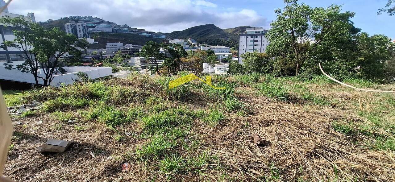 Lote à venda no Estoril: 