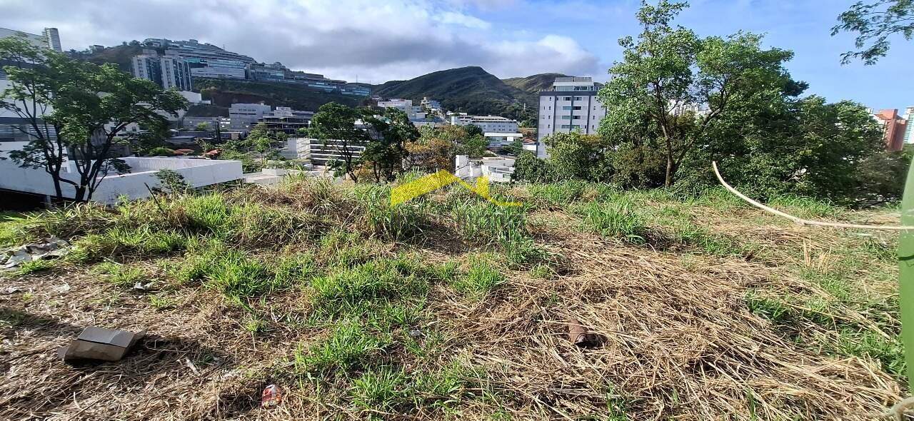 Lote à venda no Estoril: 