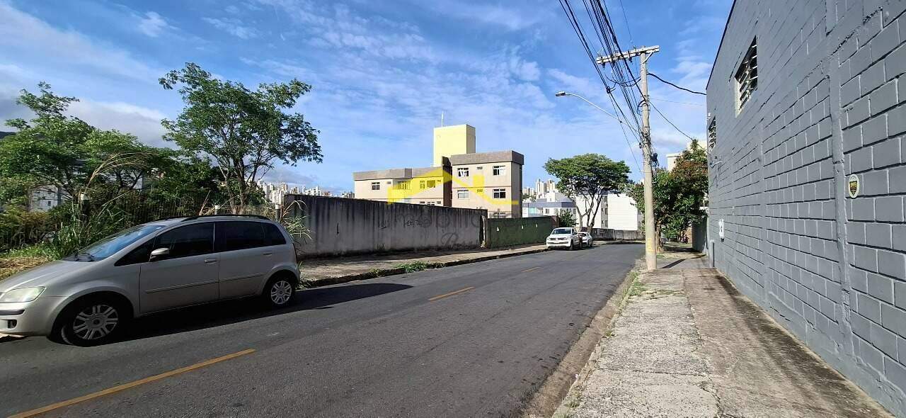 Lote à venda no Estoril: 