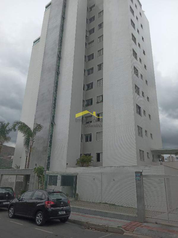 Cobertura à venda no Estoril: 