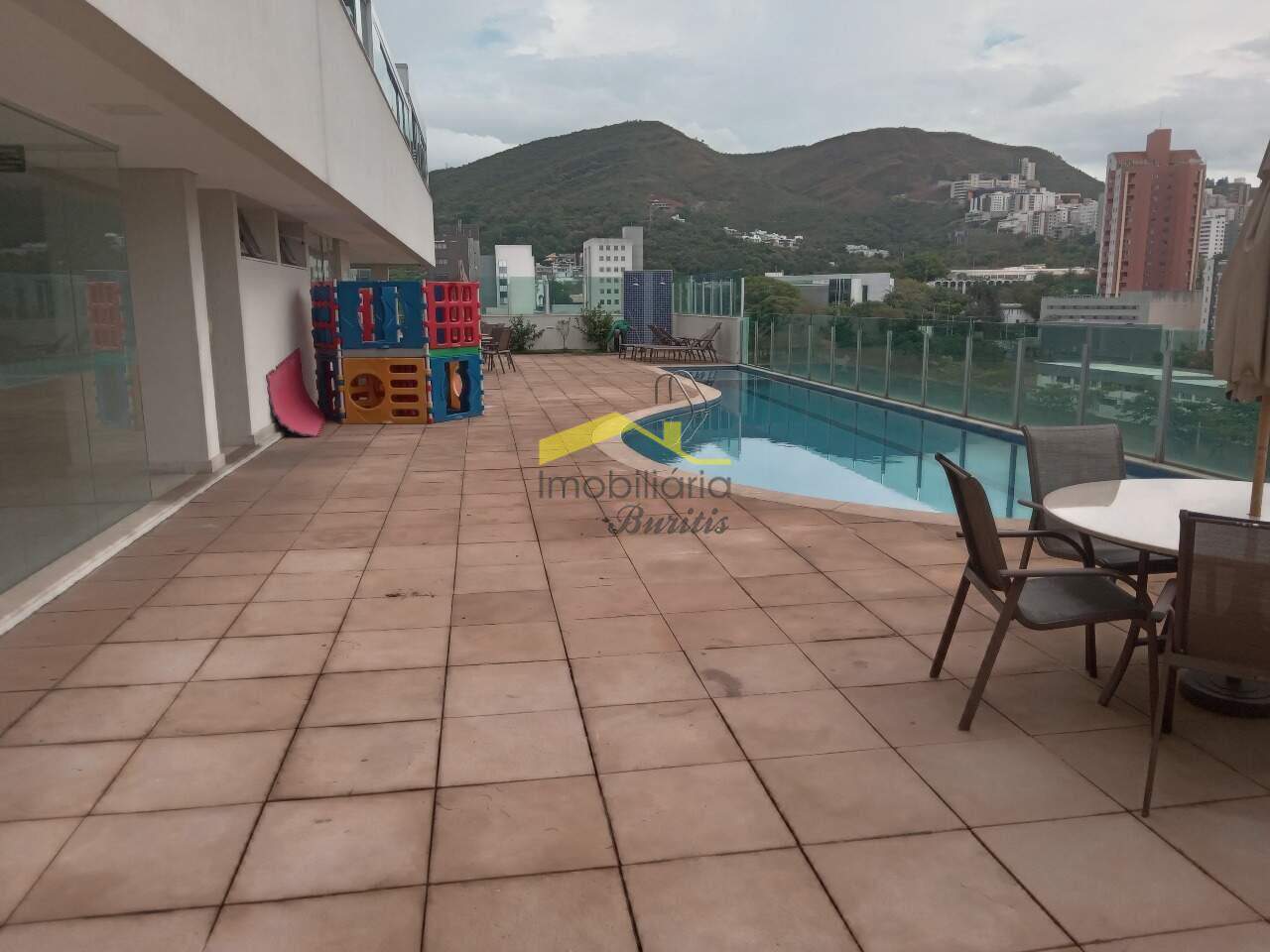 Cobertura à venda no Estoril: 