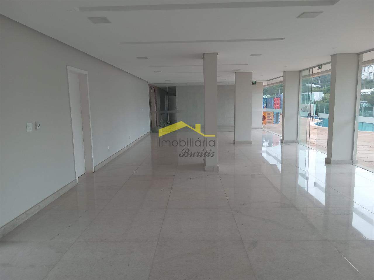 Cobertura à venda no Estoril: 