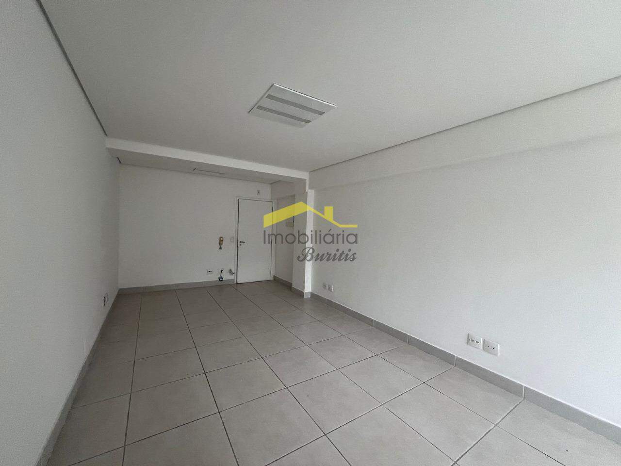 Sala para aluguel no Estoril: 