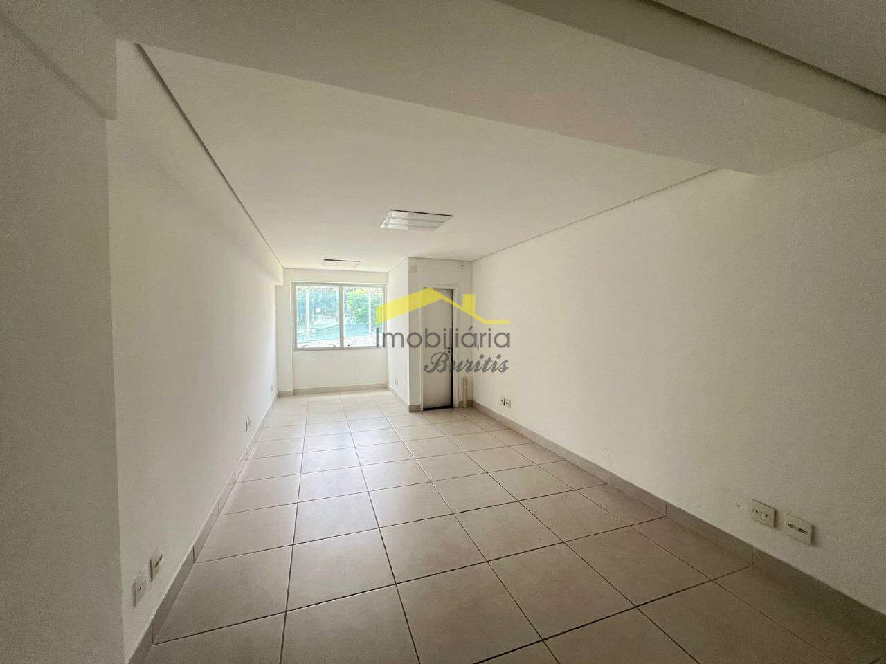 Sala para aluguel no Estoril: 