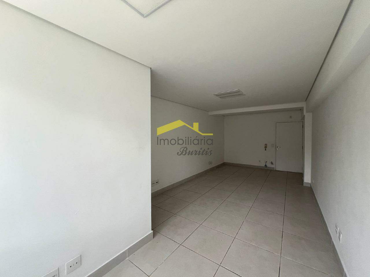 Sala para aluguel no Estoril: 