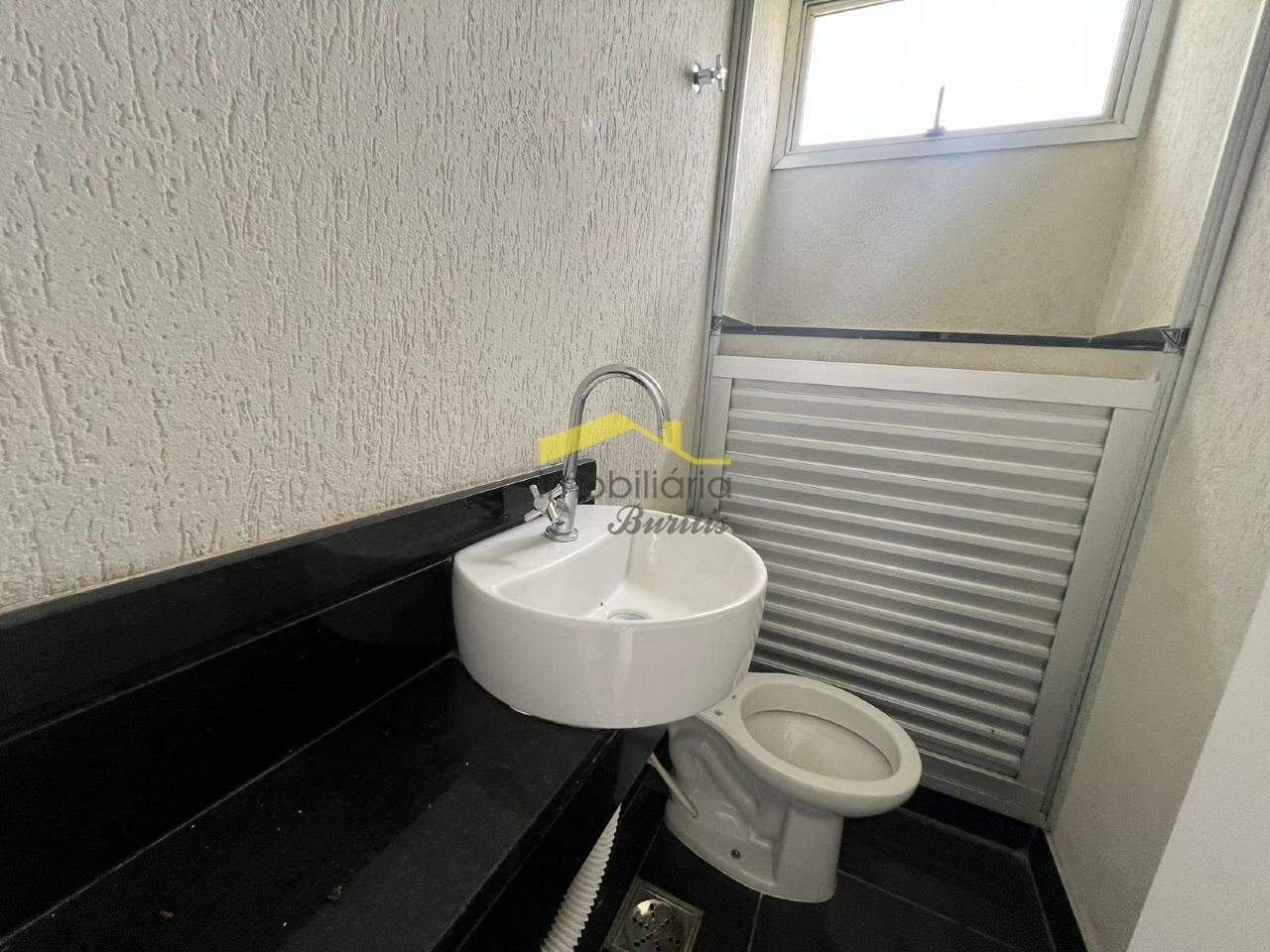 Sala para aluguel no Estoril: 