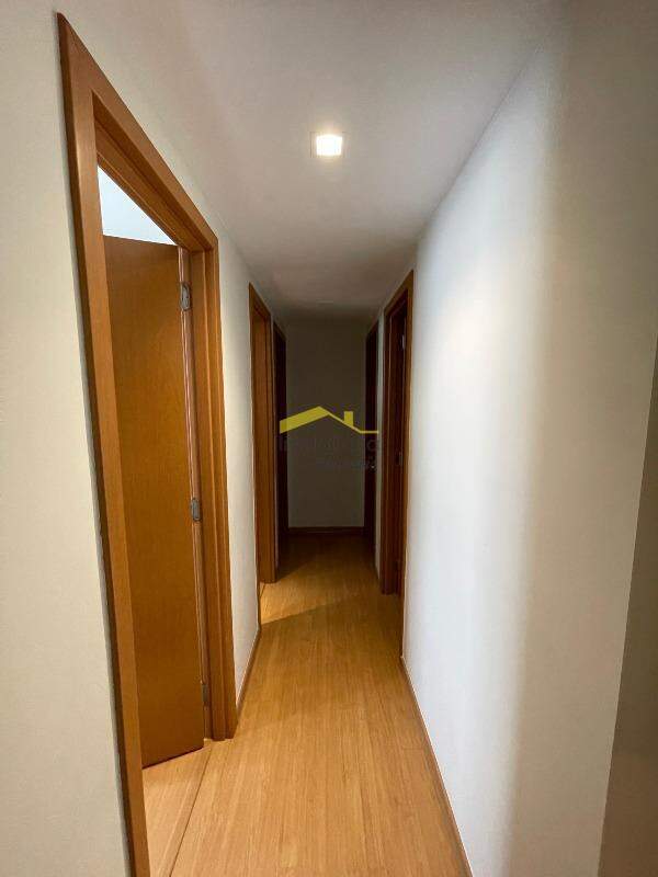 Cobertura à venda no Buritis: 