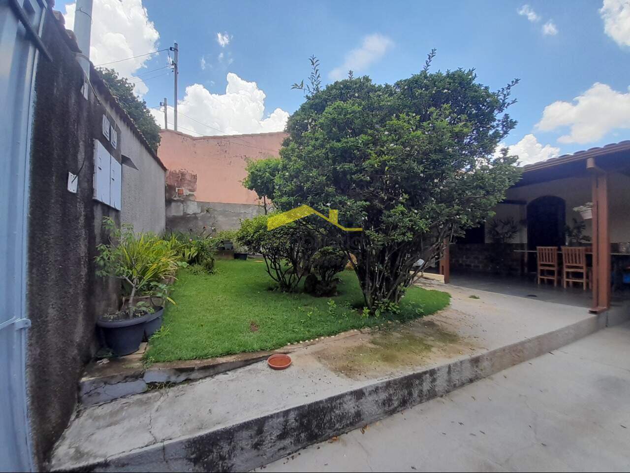 Casa à venda no Palmeiras: 