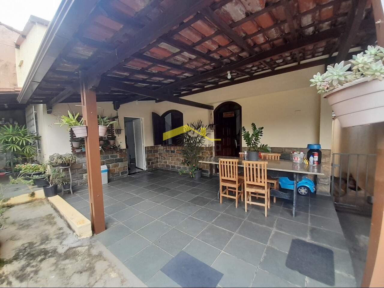 Casa à venda no Palmeiras: 