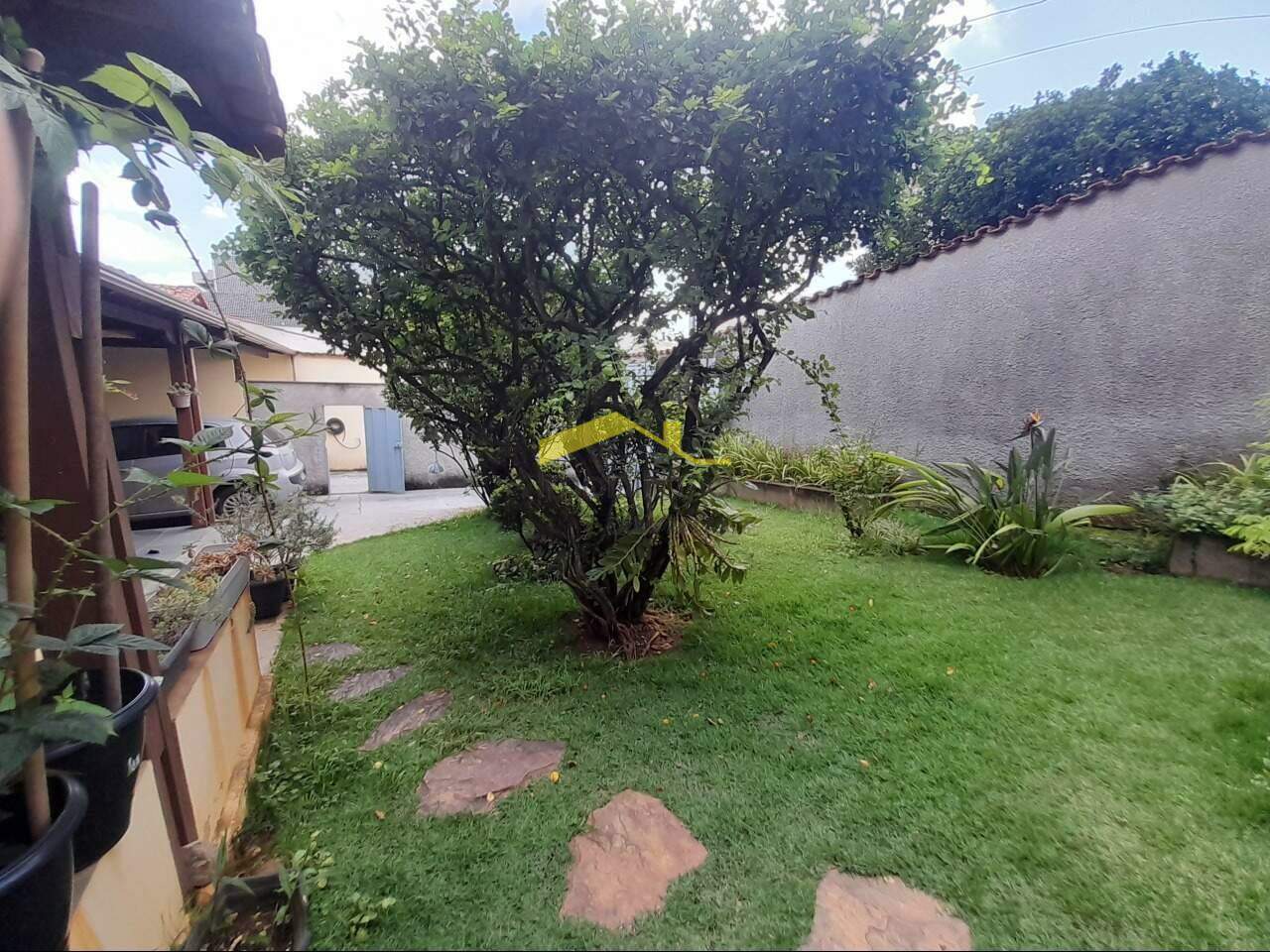 Casa à venda no Palmeiras: 