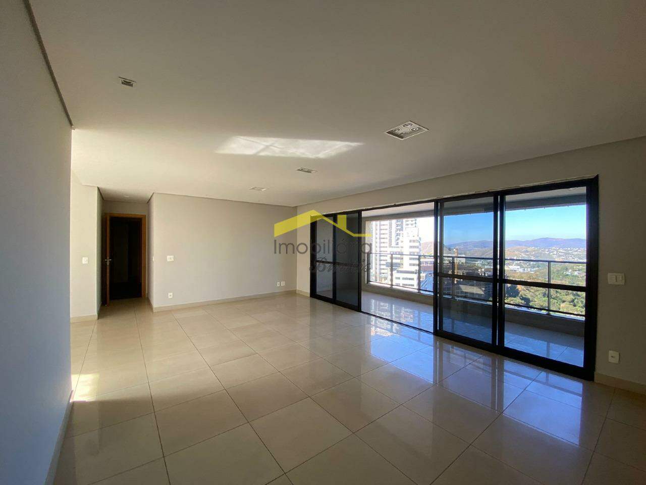 Apartamento à venda no Vila da Serra: 