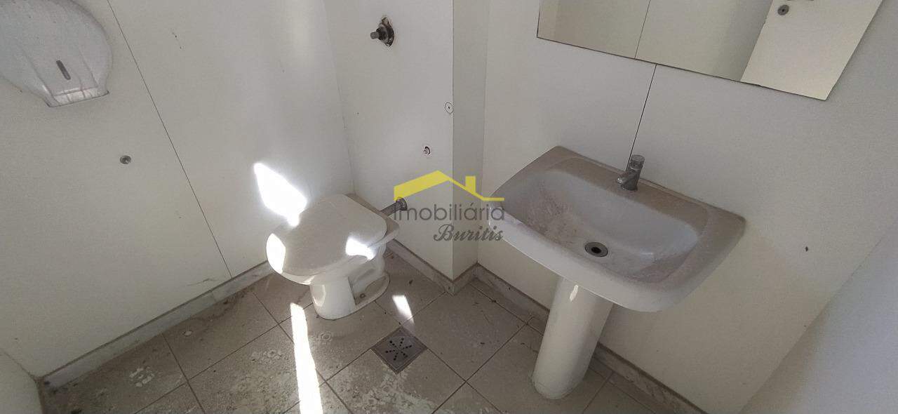 Andar à venda no Cruzeiro: 