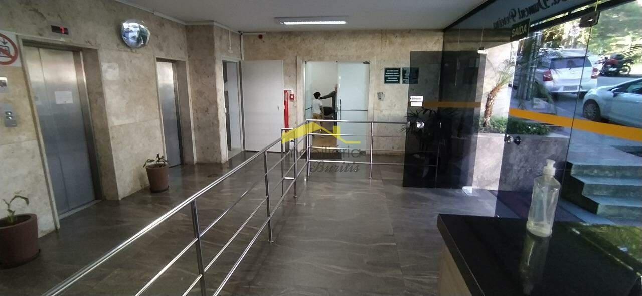 Andar à venda no Cruzeiro: 