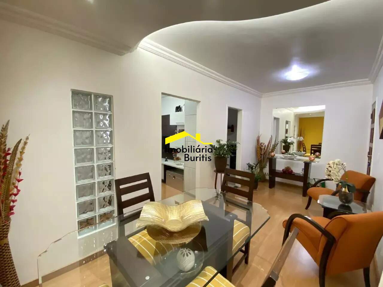 Apartamento à venda no Buritis: 