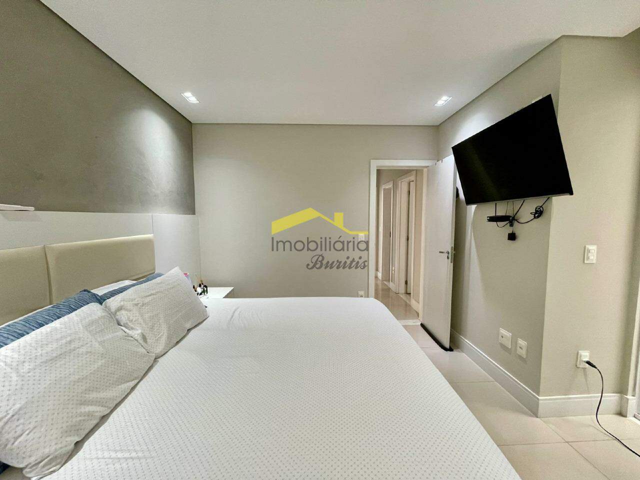 Apartamento com área privativa à venda no Buritis: 