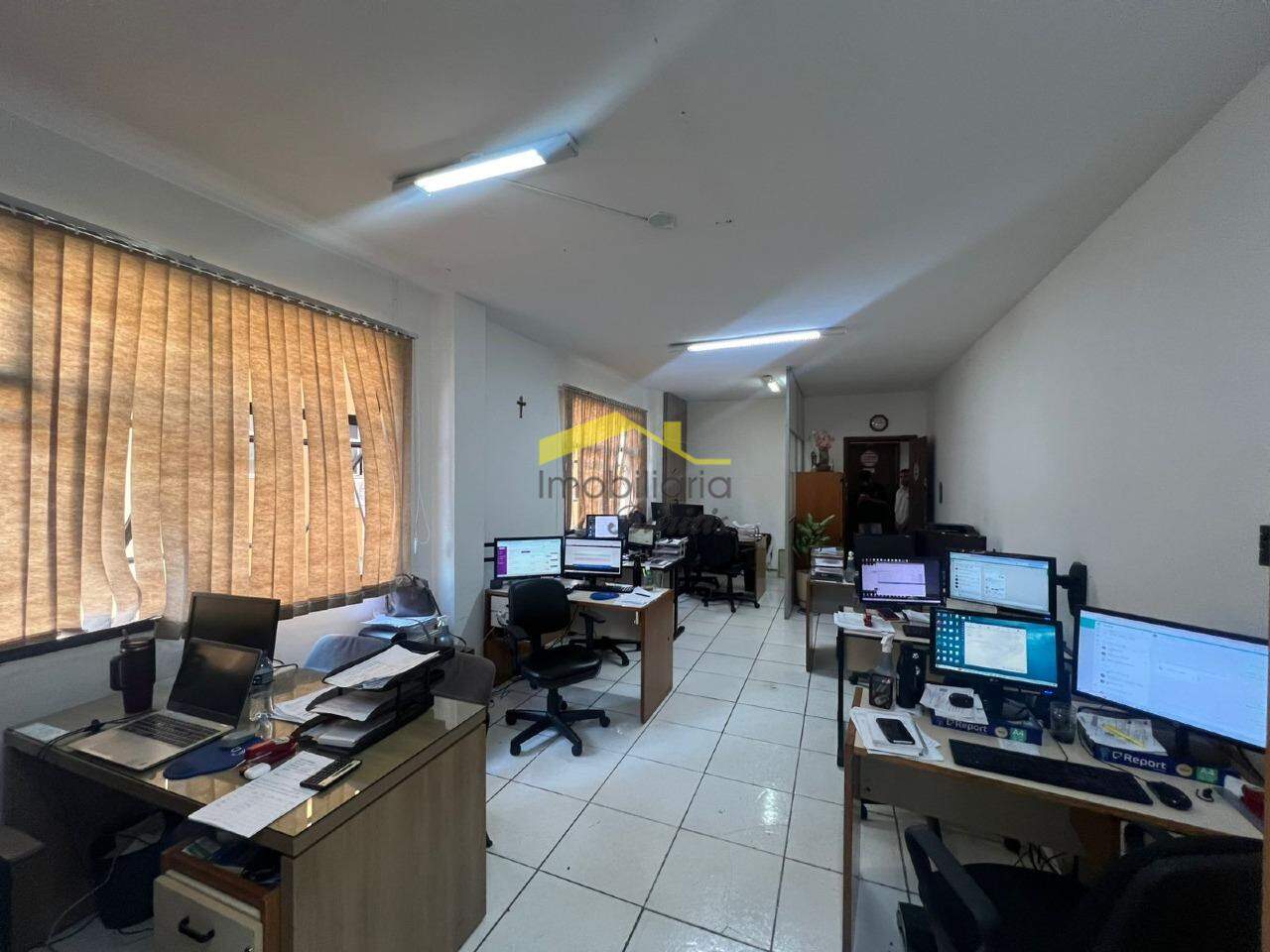 Sala para aluguel no Buritis: 