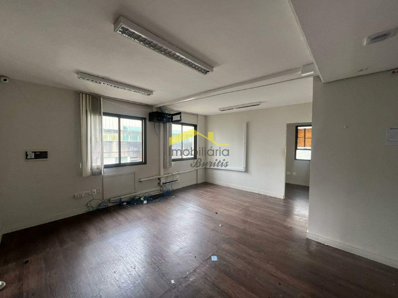 Sala para aluguel no Savassi: 