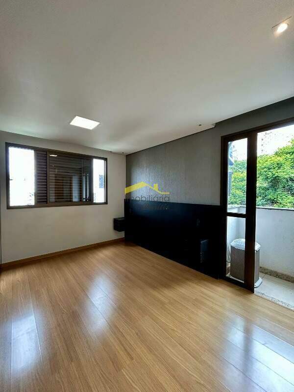 Apartamento à venda no Buritis: 