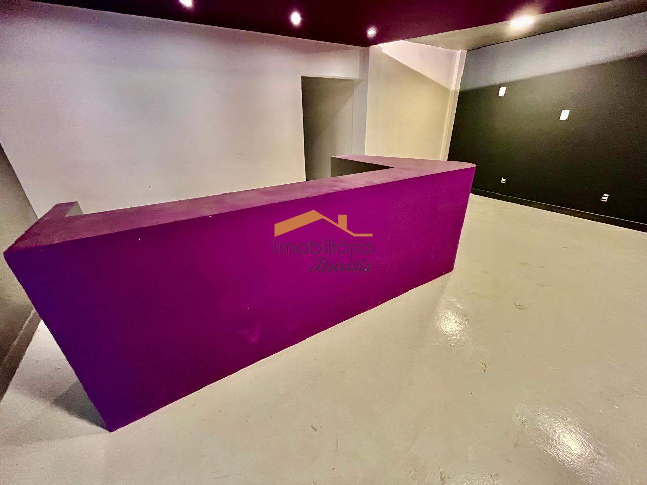 Loja para aluguel no Estoril: 