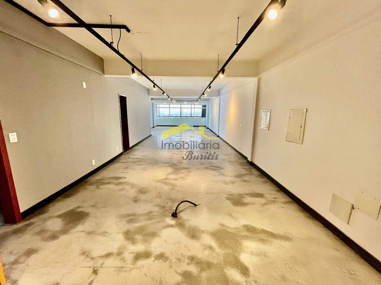 Loja para aluguel no Estoril: 