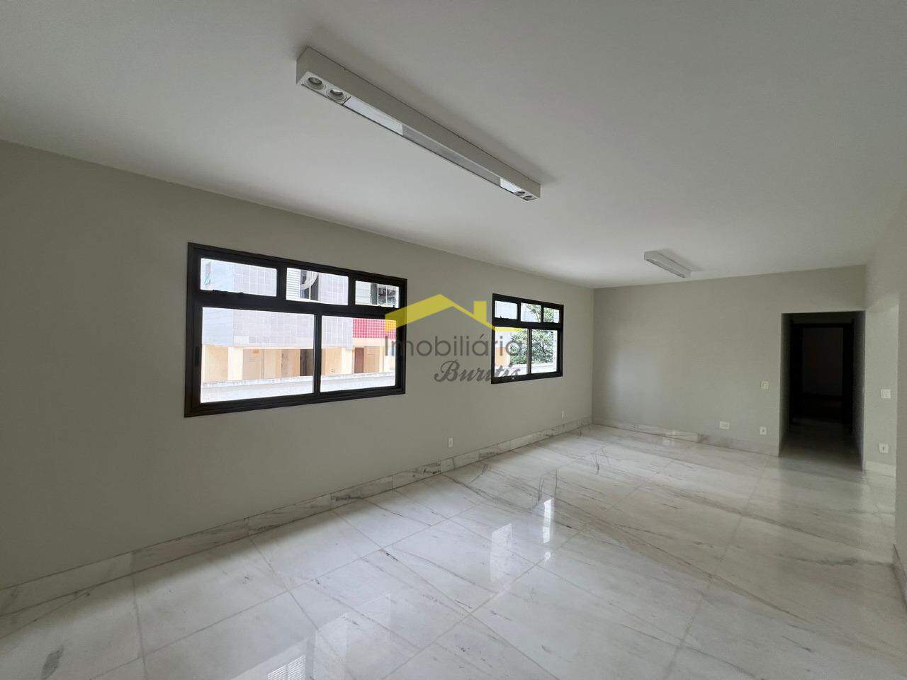 Apartamento à venda no Buritis: 